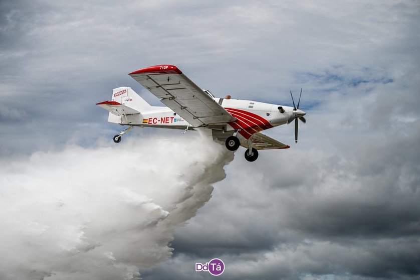 Uno de los aviones de carga en tierra habilitados en la nueva base transfronteriza Verín-Oímbra.