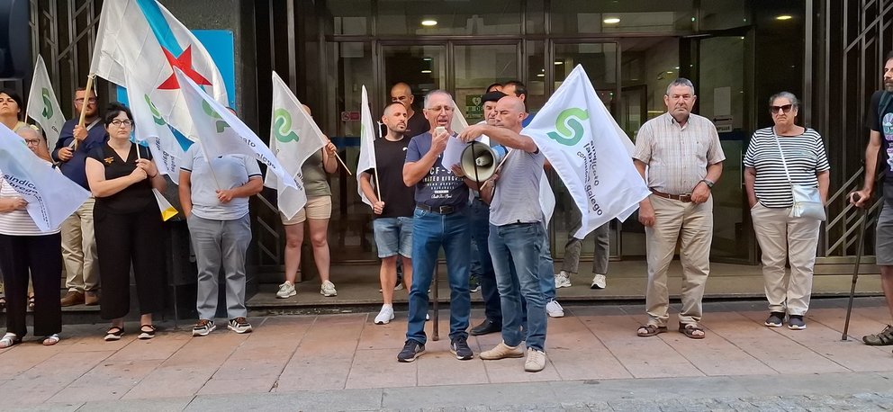 Concentración del Sindicato Labriego Galego en Ourense por la situación ante la Enfermedad Hemorrágica Epizoótica.