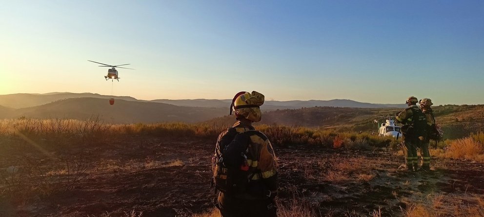 20240917 Incendio forestal Barxa-A Gudiña_BRIF Laza se retira_FOTO Diario de un bombero