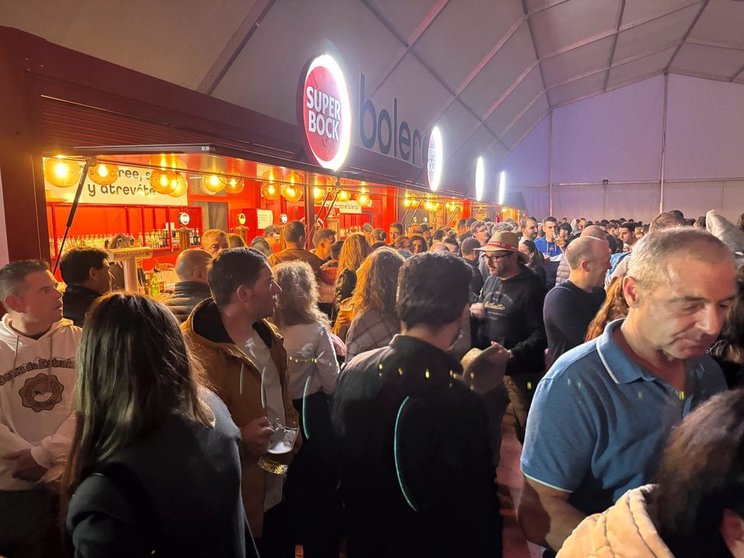 El público volvió a responder a un evento que se consolida ya en el calendario festivo verinense. | FOTO: Carlos Montero.